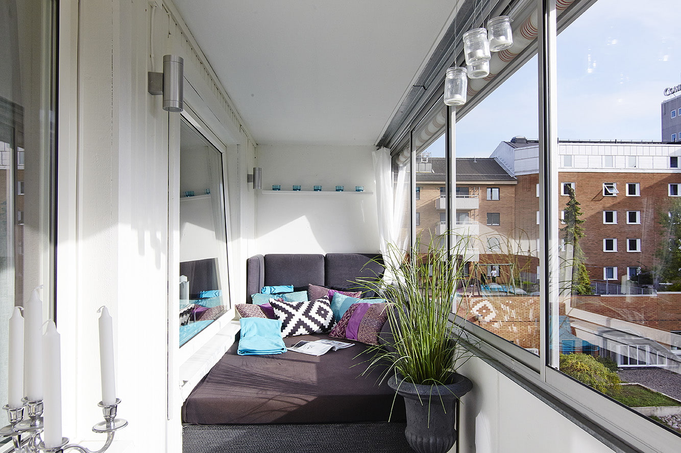 divan-na-balkon_5cf556822724a